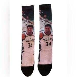 Bucks Giannis Antetokounmpo Voltage Crew Sock, Large , Sold out Online